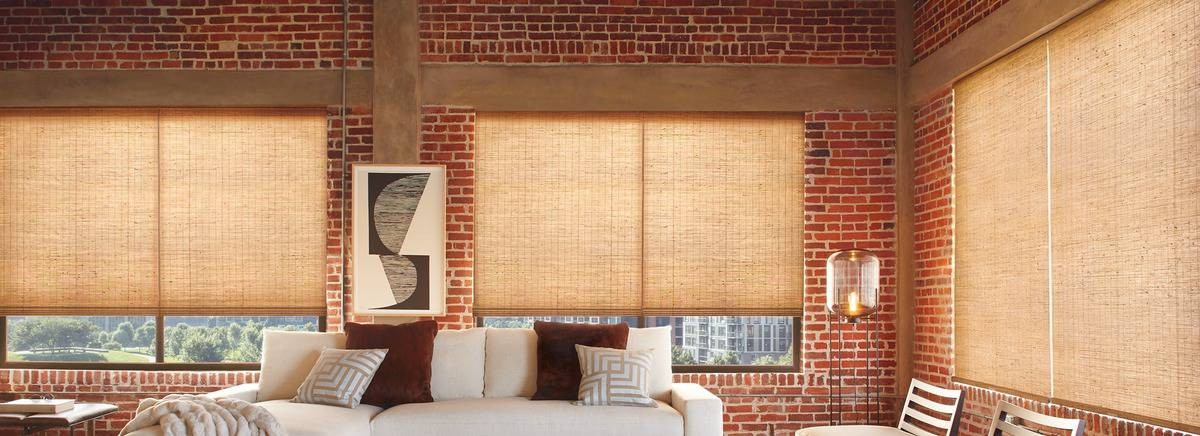 The Benefits of Adding Wood Blinds to Homes near Youngstown, Ohio (OH), including High-Traffic Rooms